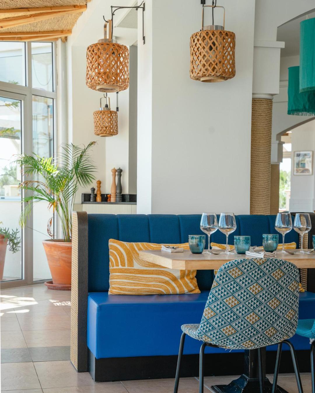 Les Bulles De Mer - Hotel & Spa Sur La Plage Saint-Cyprien  Exterior photo
