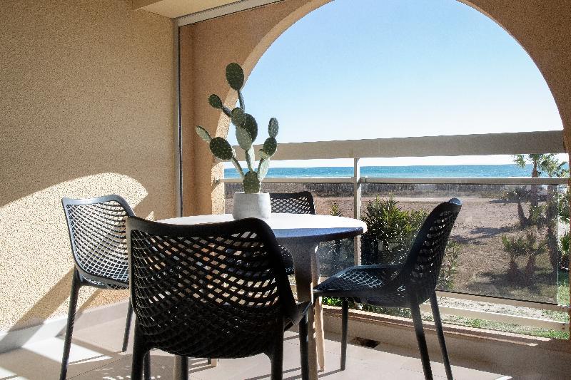 Les Bulles De Mer - Hotel & Spa Sur La Plage Saint-Cyprien  Exterior photo